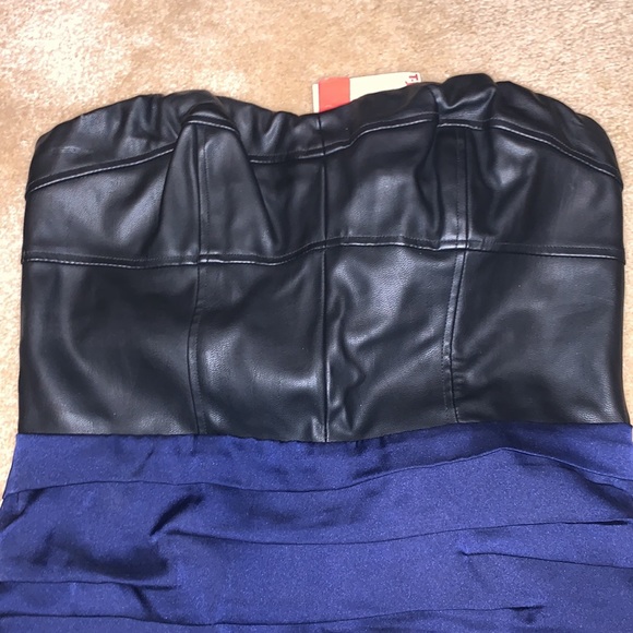 Dress.. READ DESCRIPTION‼️ - Picture 3 of 10